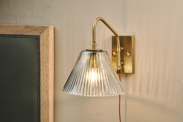 Akoli Glass Wall Lamp - Clear & Antique Brass