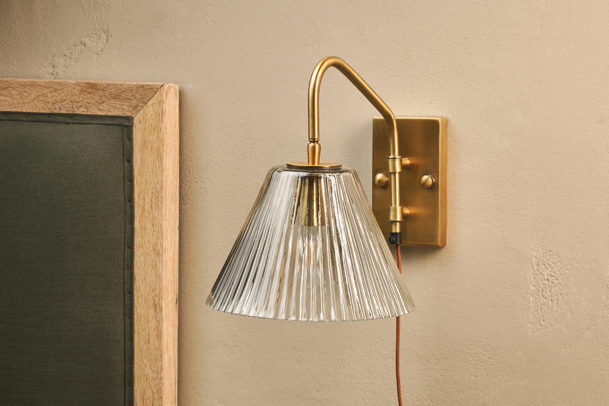 Akoli Glass Wall Lamp - Clear & Antique Brass