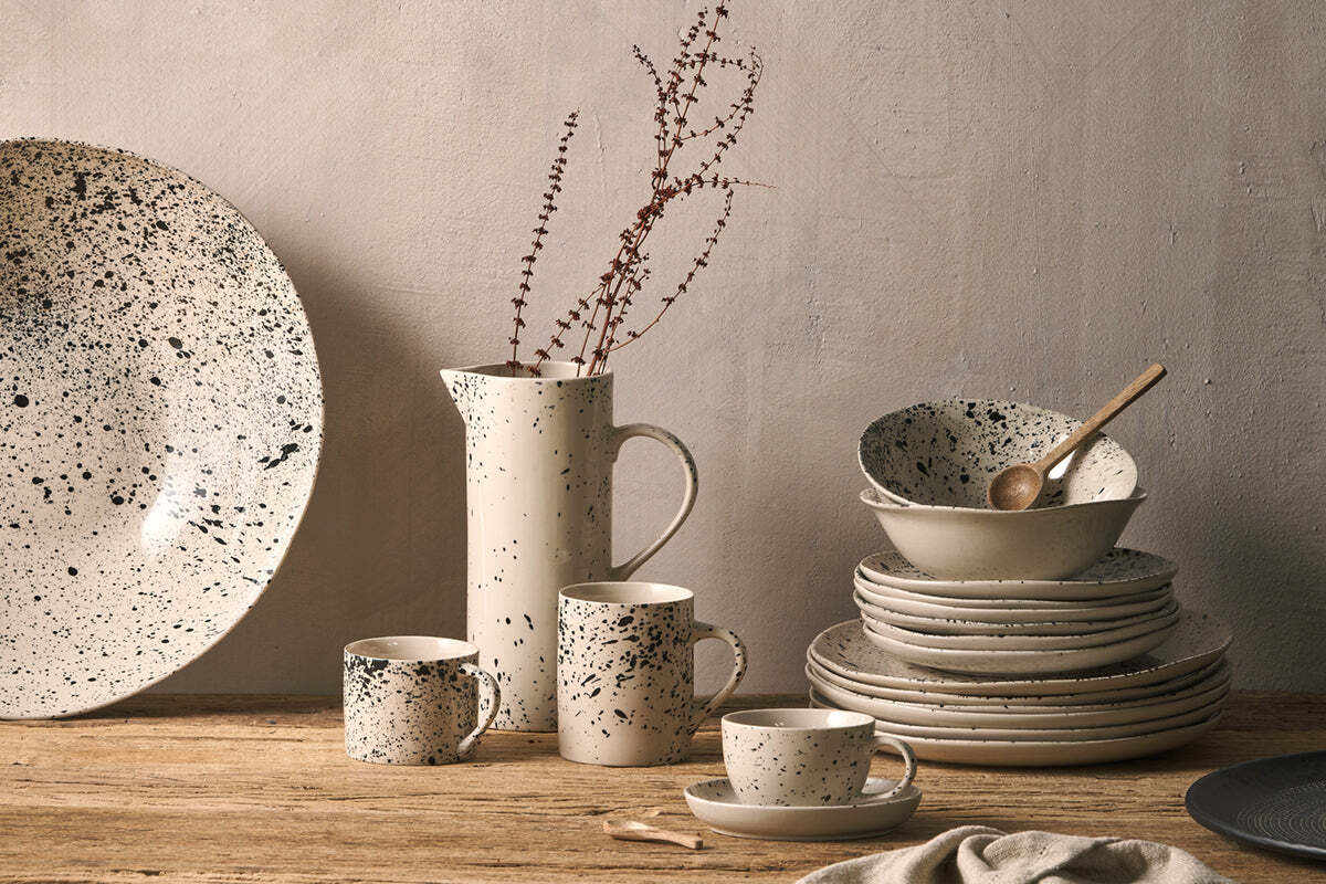 Ama Cup & Saucer - Splatter