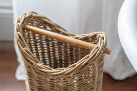 Amandi Toilet Roll Holder