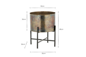 Juoni Iron Planter