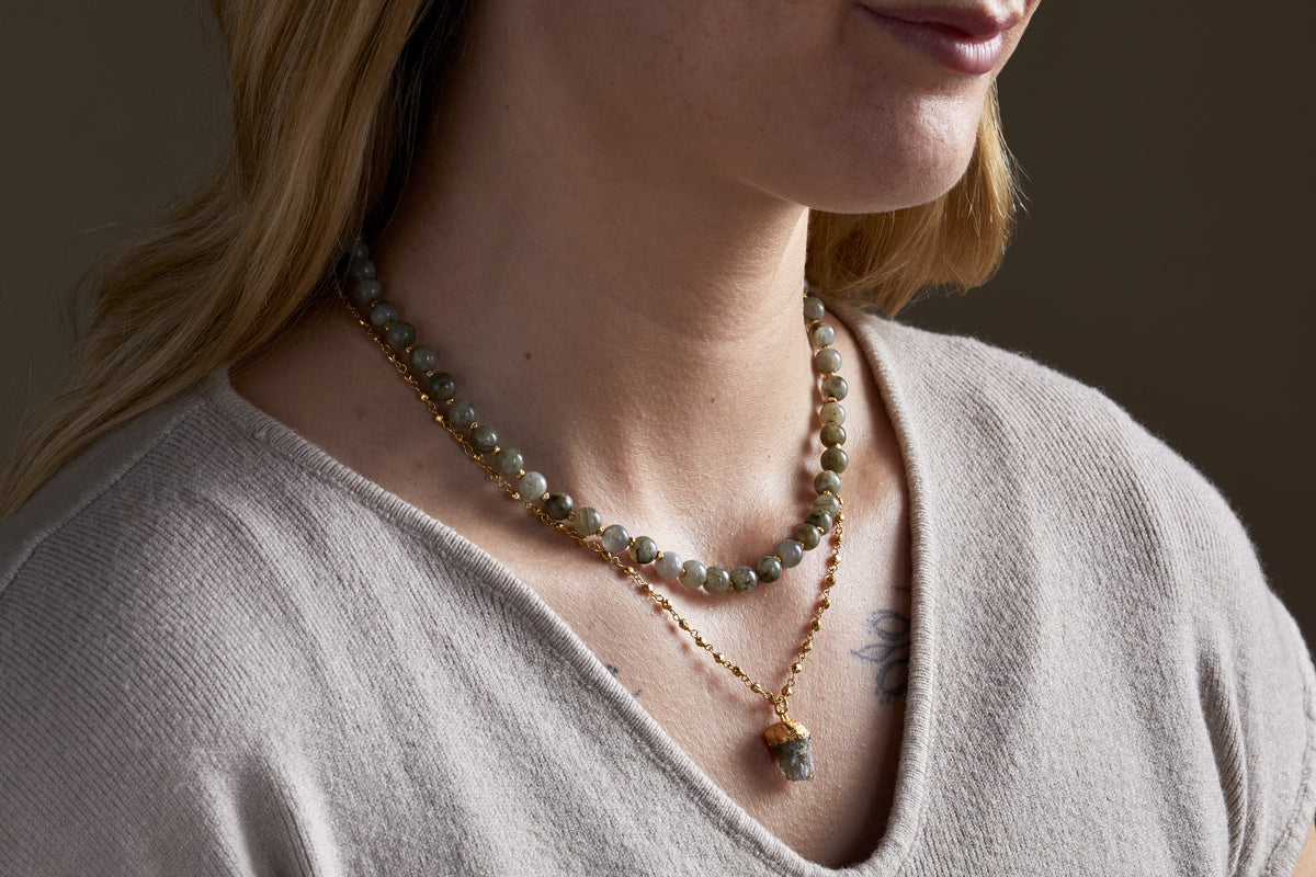 Hadari Labradorite Necklace - Gold