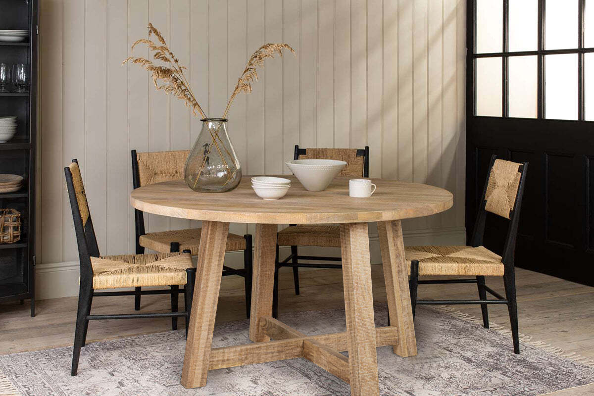 Indali Mango Wood Round Dining Table - Natural
