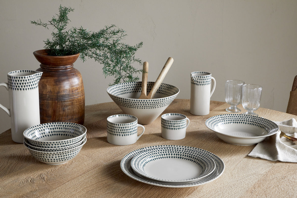 Juniper Drop Dinner Plate - Cream & Juniper