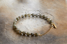 Marai Bracelet - Labradorite