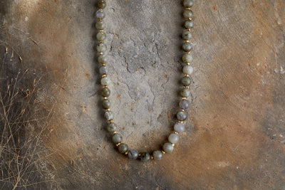Marai Necklace - Labradorite