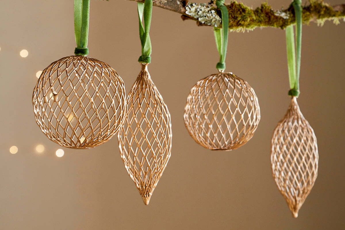 Nirav Wire Baubles - Brass (Set of 4)