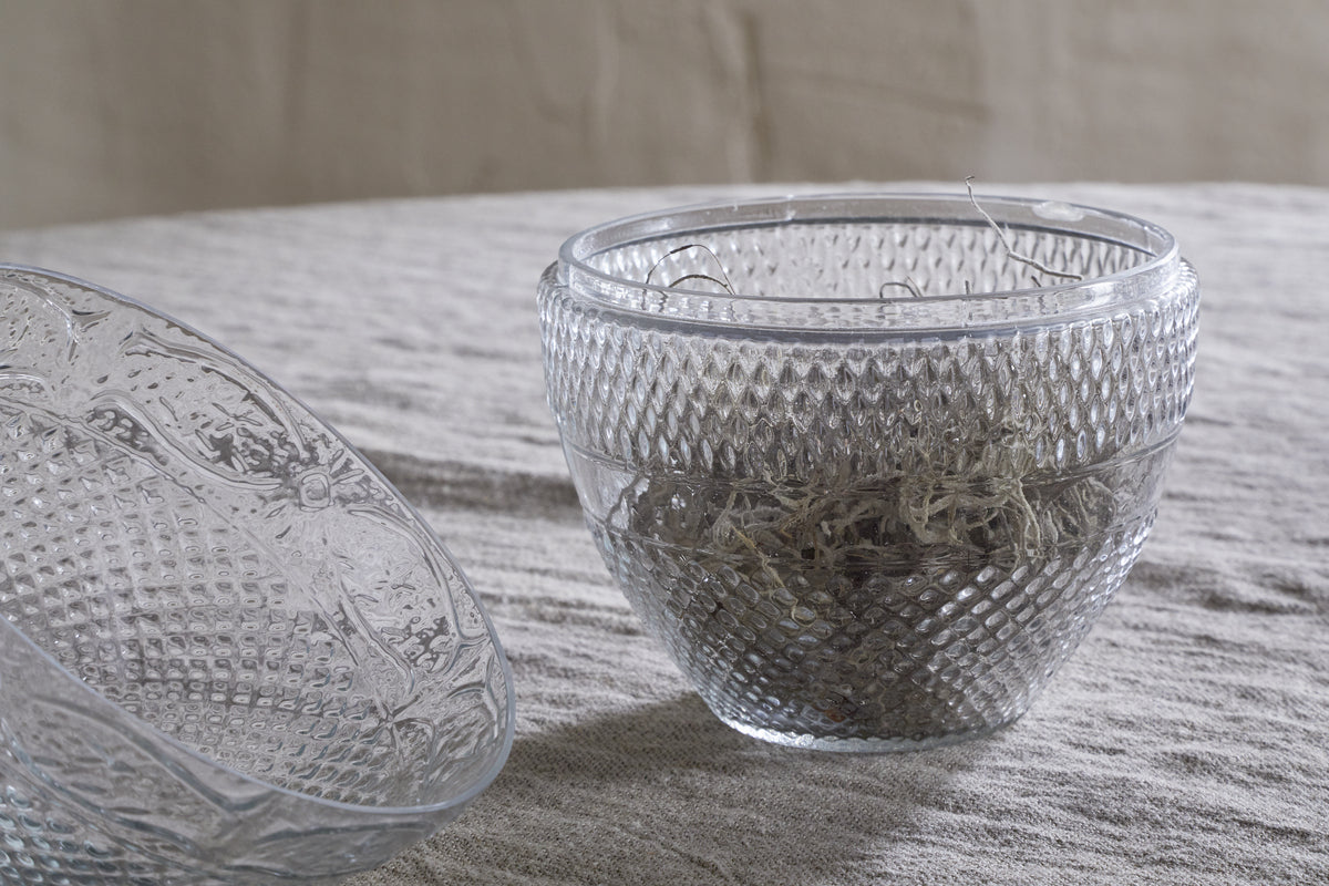 Essan Recycled Glass Opening Egg - Clear