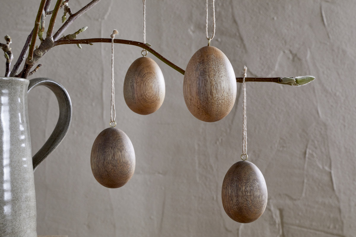 Dima Mango Wood Hanging Egg Decoration - Natural