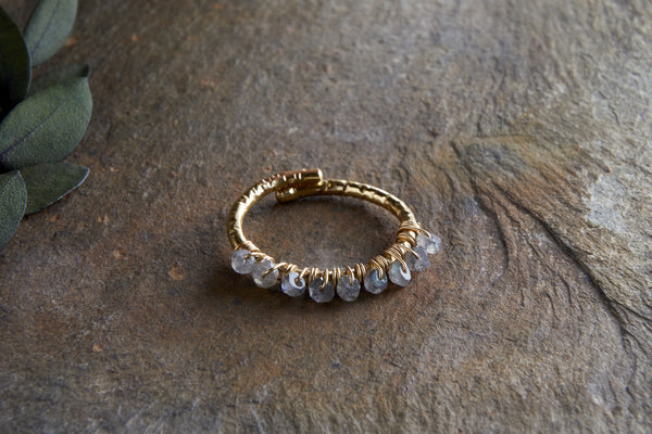 Vani Labradorite Ring - Labradorite & Gold