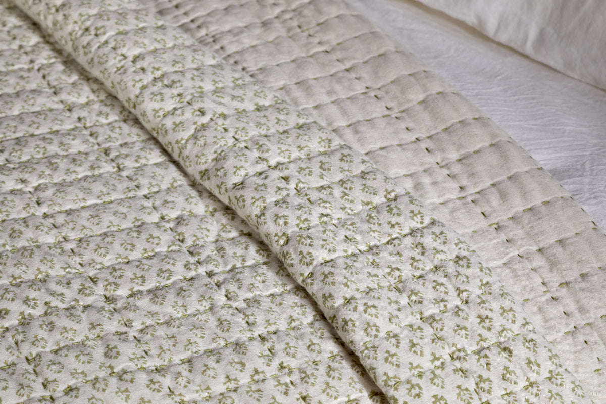 Peplu Cotton & Linen Screen Print Bed Quilt - Sage Green