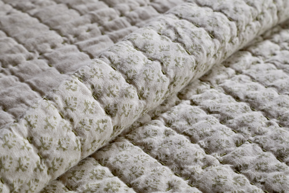 Peplu Cotton & Linen Screen Print Bed Quilt - Sage Green