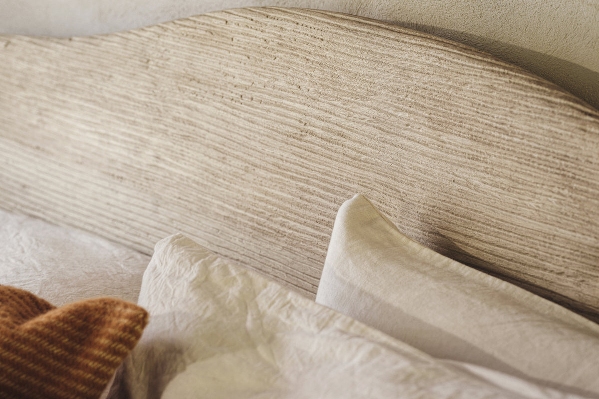 Vivan Grooved Bed - Natural