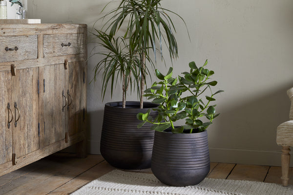 Lmaga Metal Grooved Planter - Aged Black