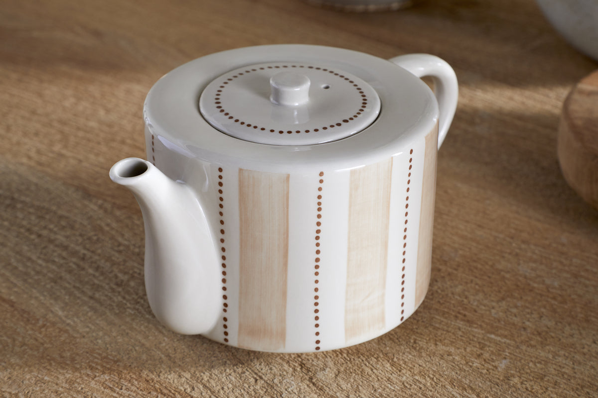 Patthar Teapot - Cream & Clay