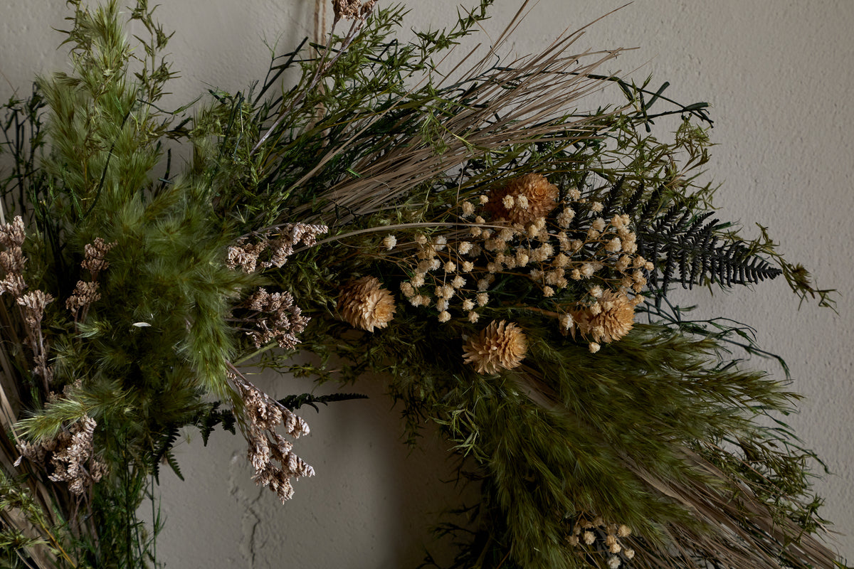 Taraji Wreath - Natural & Moss