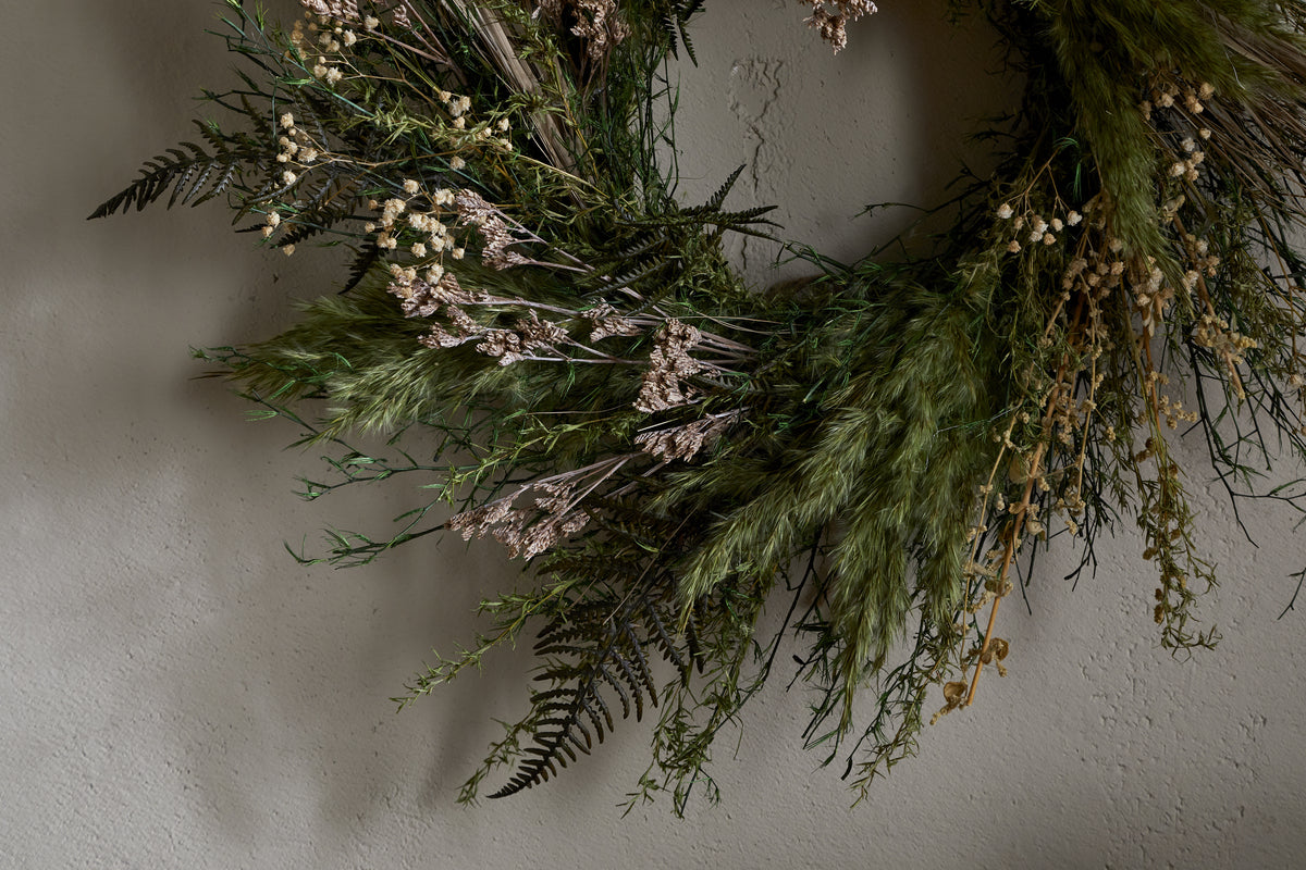 Taraji Wreath - Natural & Moss