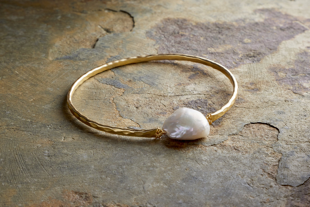 Parahu Pearl Bracelet - White
