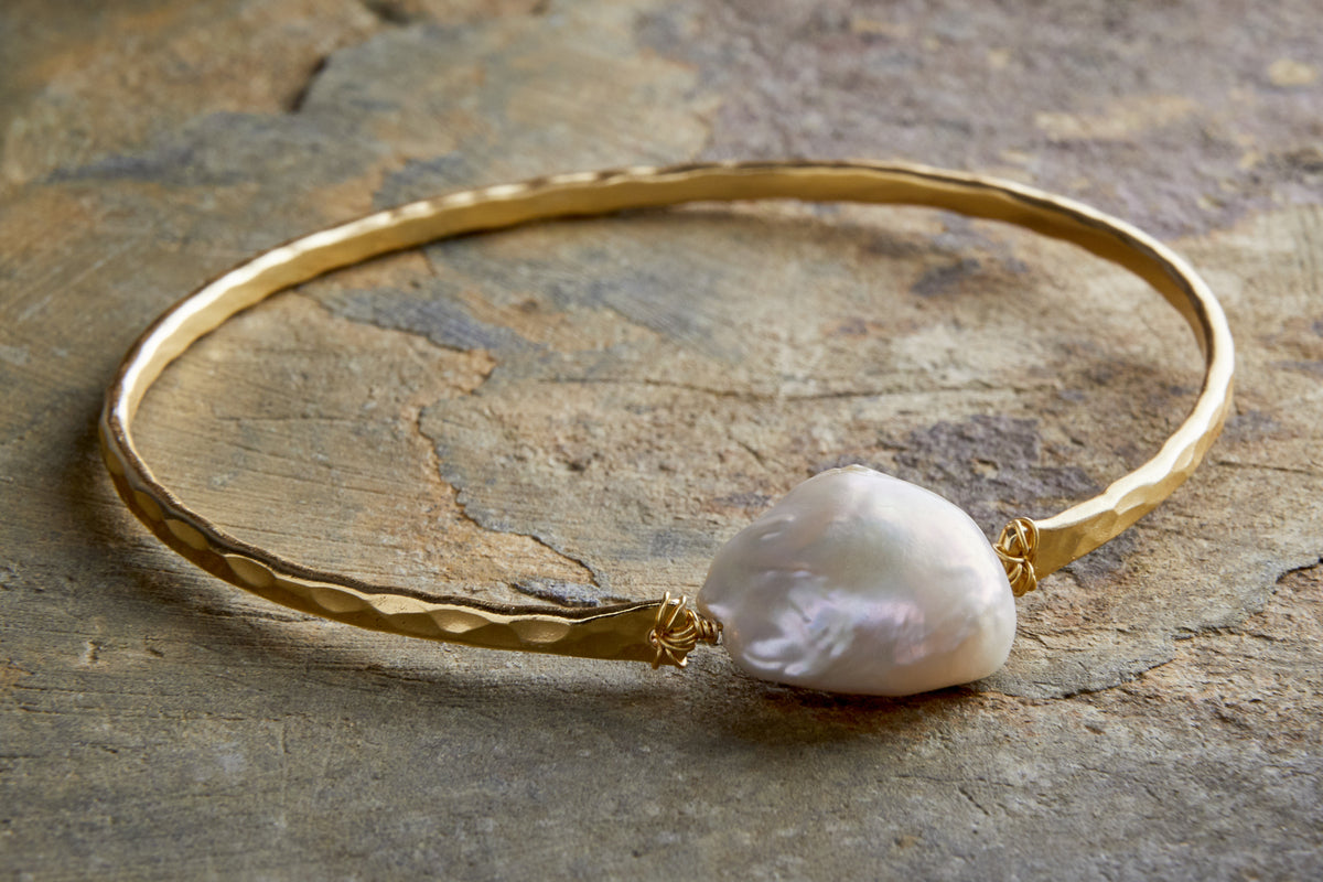 Parahu Pearl Bracelet - White