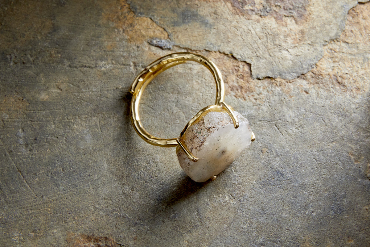 Dveep Solar Quartz Ring - Neutral