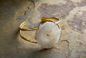 Dveep Solar Quartz Bracelet - Gold