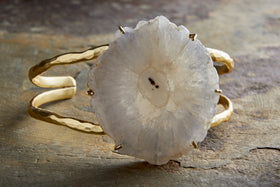 Dveep Solar Quartz Bracelet - Gold