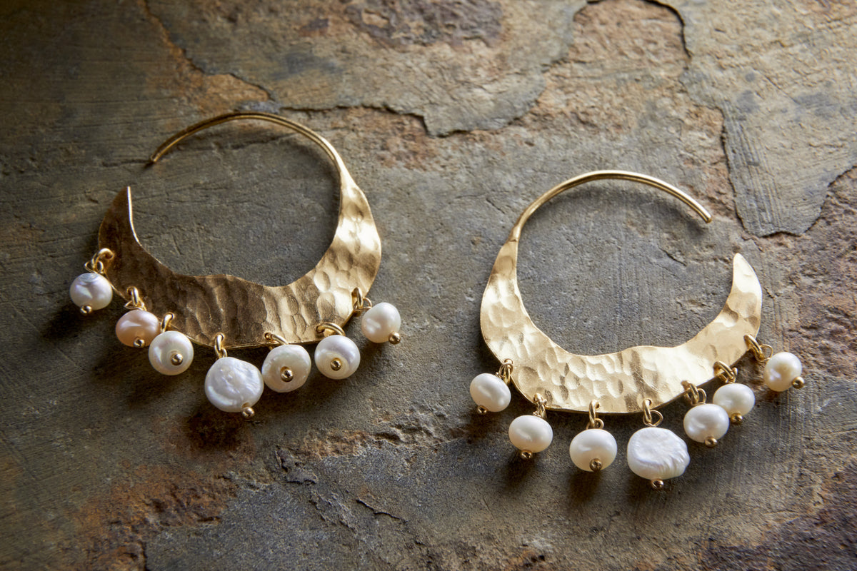 Parahu Pearl Earrings - White