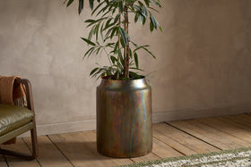 Roja Metal Planter - Oxidised Metal