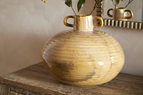 Hujan Vase - Ochre