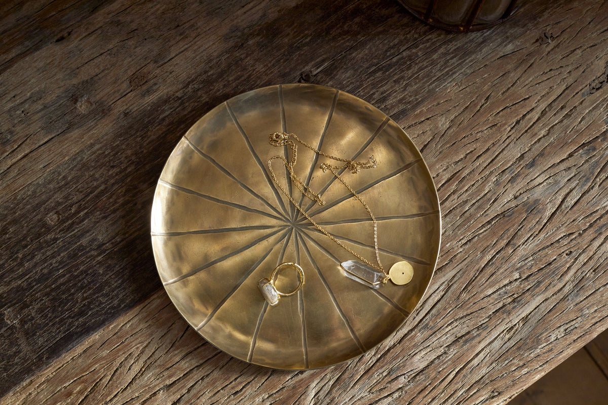 Amai Etched Round Tray - Brass