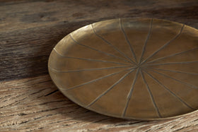 Amai Etched Round Tray - Brass