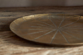 Amai Etched Round Tray - Brass