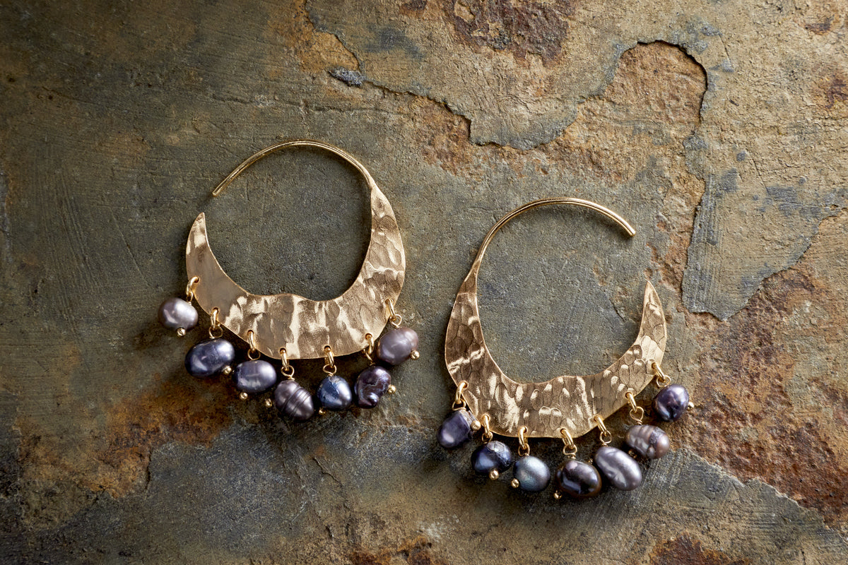 Parahu Grey Pearl Earrings - Gold