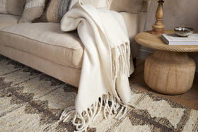 Velatu Fringed Merino Wool Throw - Natural - 130 x 150cm