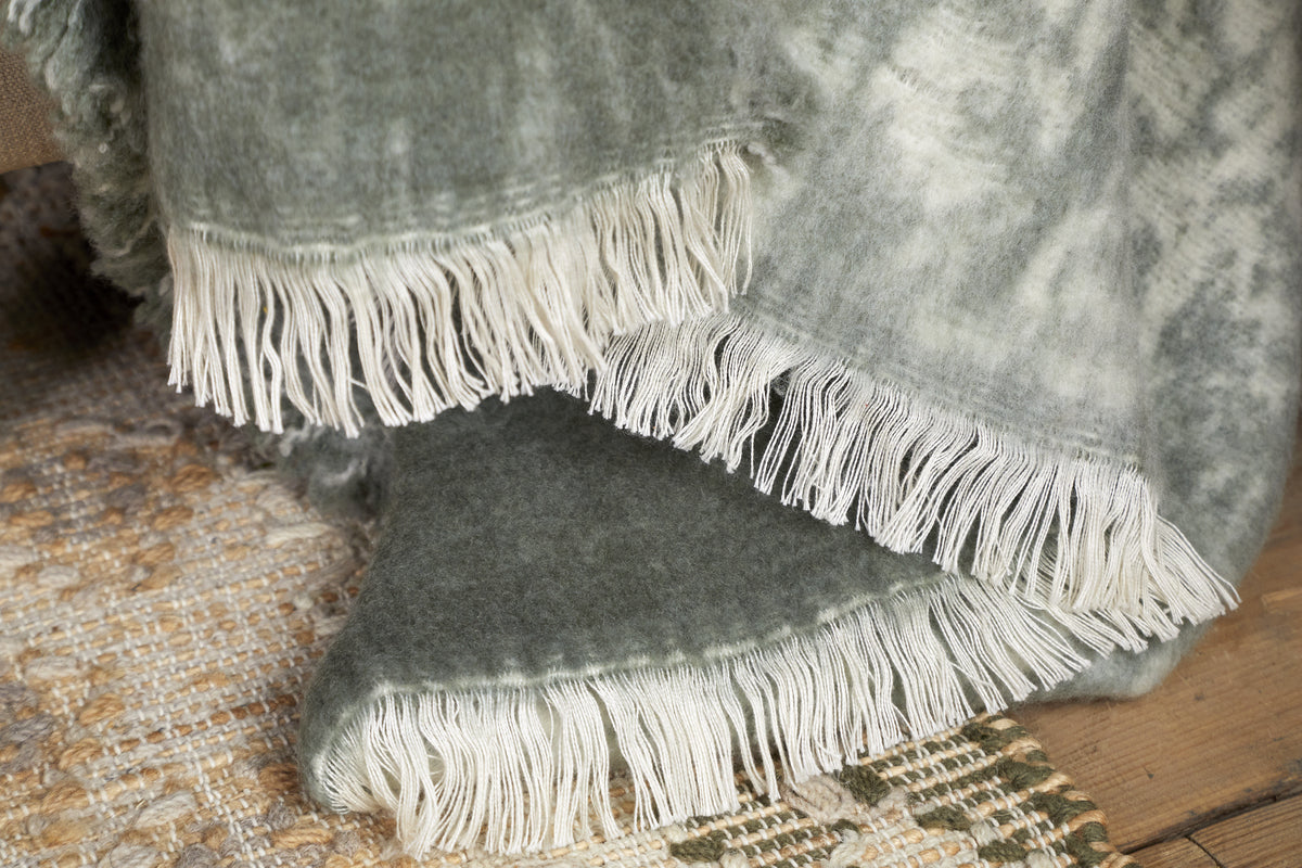 Kambali Distressed Wool Jacquard Throw - Moss