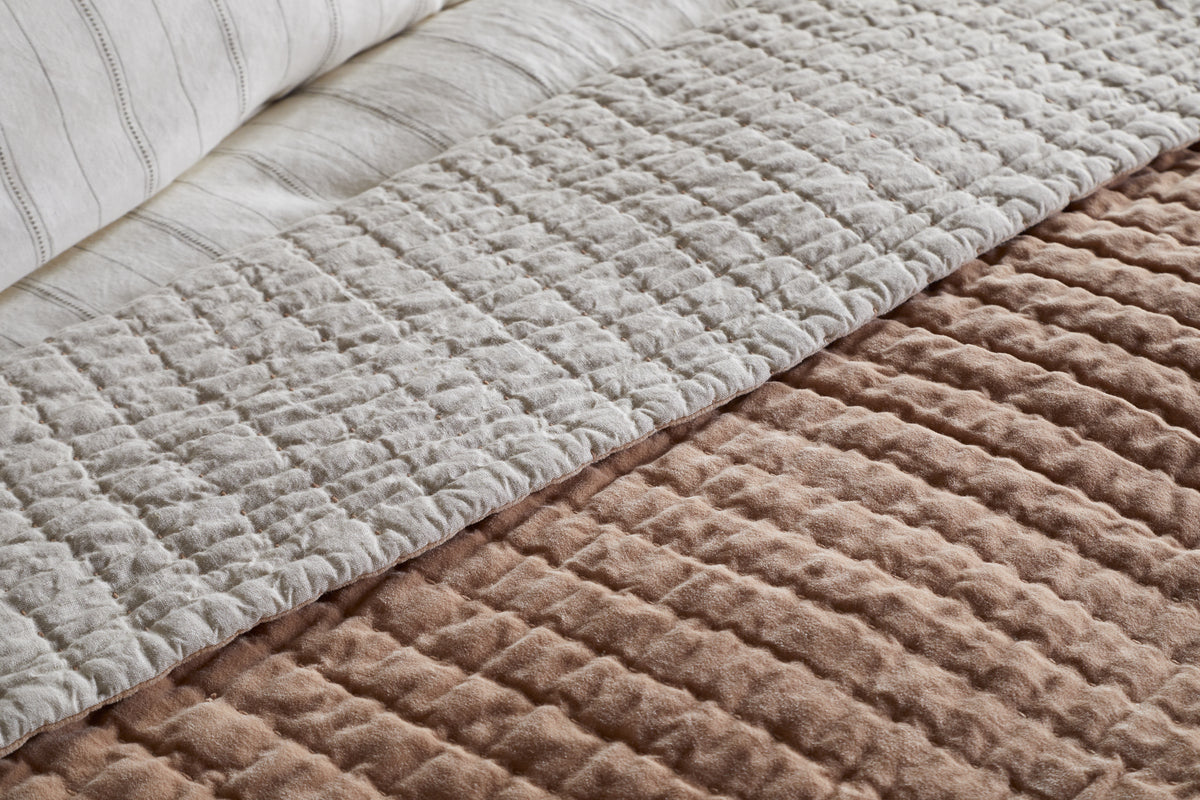 Nidra Velvet & Linen Bed Quilt - Dusty Pink - 220 x 240cm