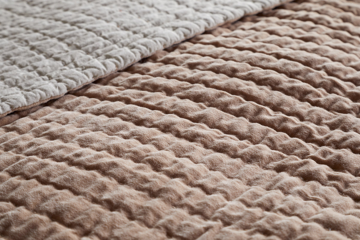Nidra Velvet & Linen Bed Quilt - Dusty Pink - 220 x 240cm