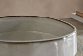 Pedra Serving Bowl - Pewter