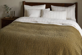 Nidra Velvet & Linen Bed Quilt - Moss