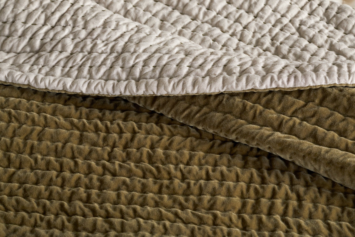 Nidra Velvet & Linen Bed Quilt - Moss