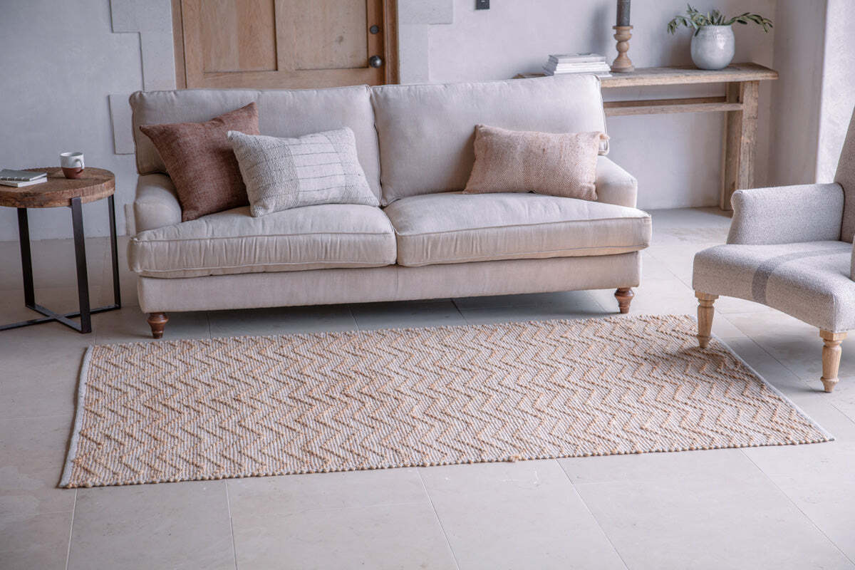Nabami Chevron Jute Rug - Natural