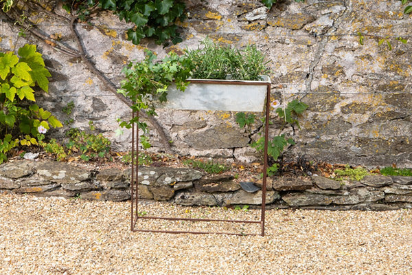 Narlu Wide Standing Planter