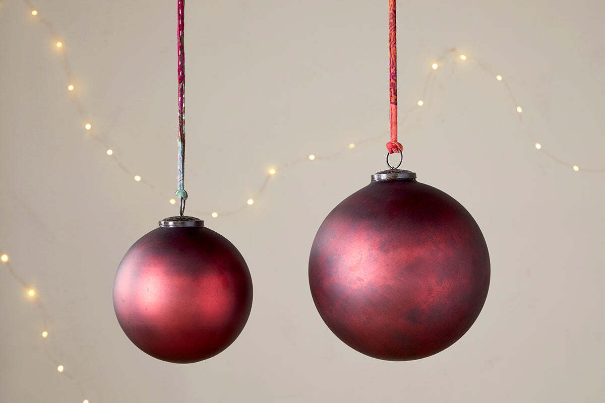 Oko Giant Bauble - Matt Bordeaux