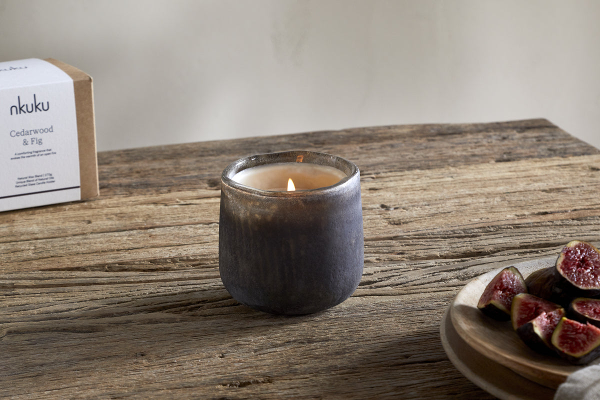 Cedarwood & Fig 1 Wick Scented Candle - Frosted Black - 1 Wick
