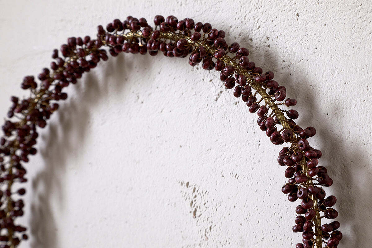 Tanu Mango Wood Beaded Wreath - Brass & Ruby
