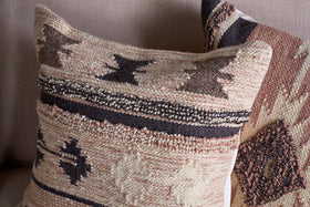 Tussi Ami Cushion Cover - Dusty Pink