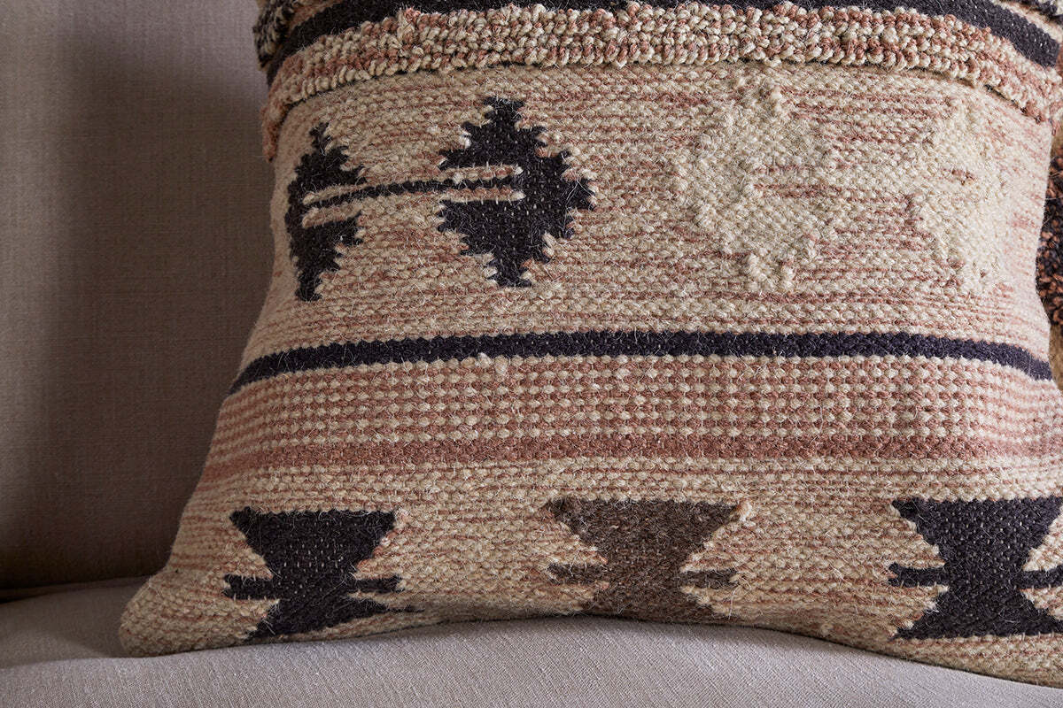Tussi Ami Cushion Cover - Dusty Pink