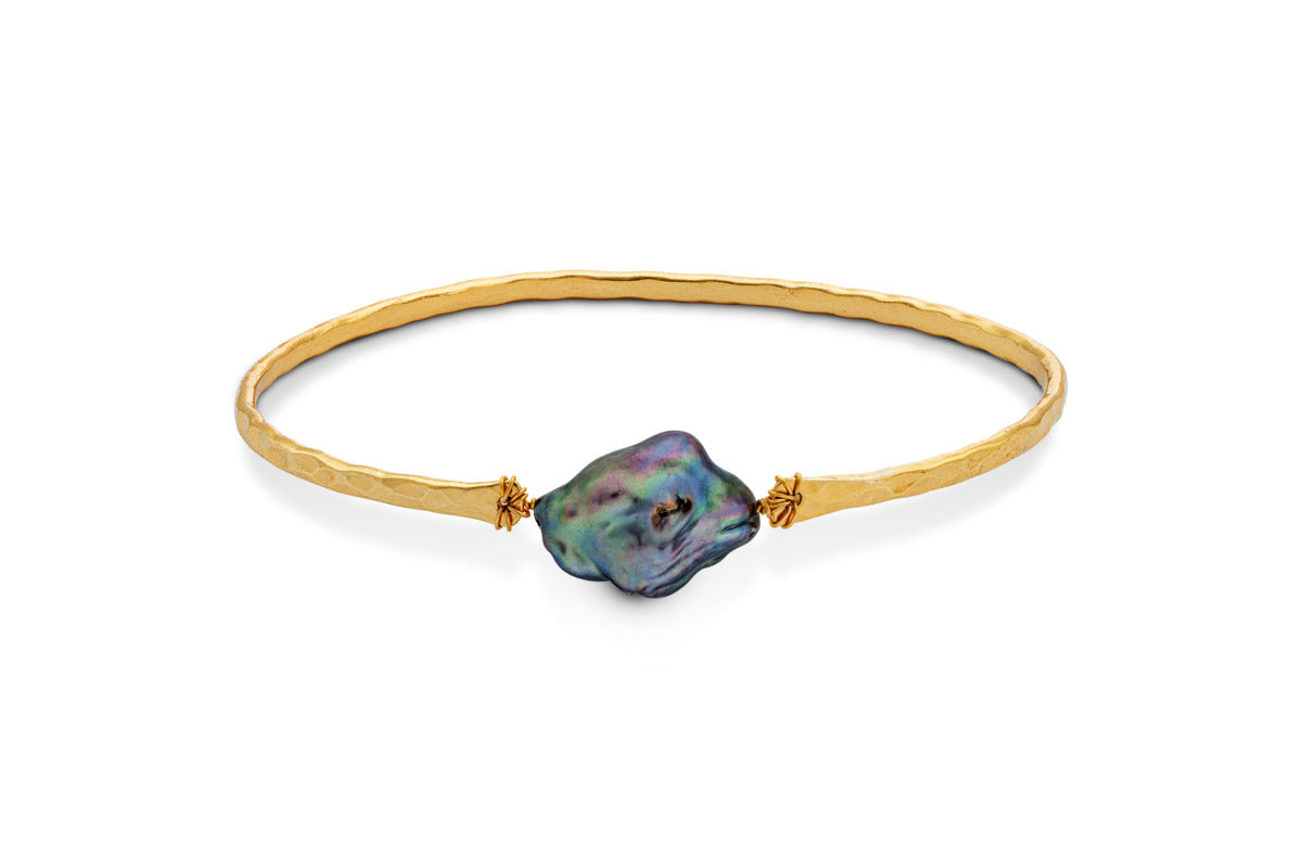 Parahu Grey Pearl Bracelet - Gold