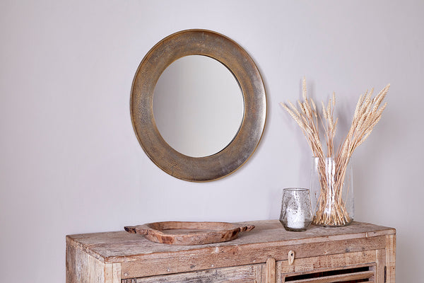 Yakira Mirror