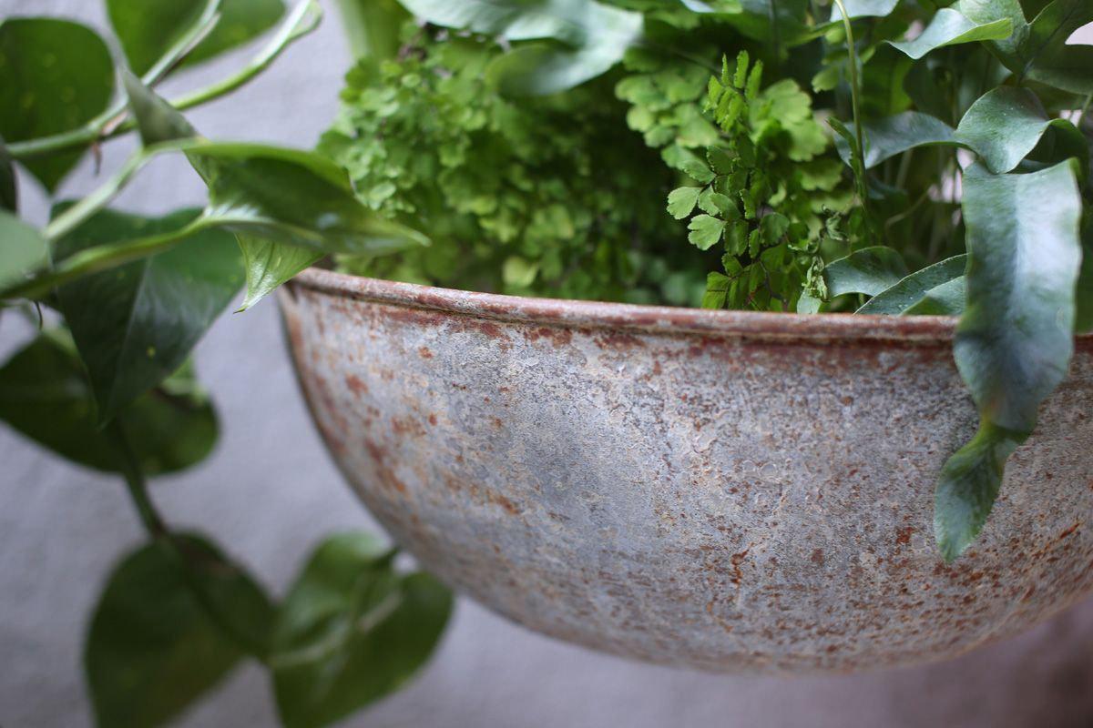 Abari Round Hanging Planter